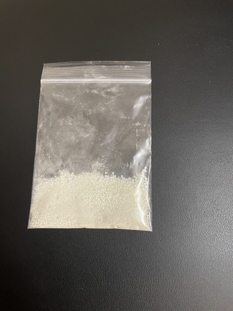 16 grams of MaxiGrow (roughly equals 8 capfuls / 64 mL of AeroGarden Plant Food)